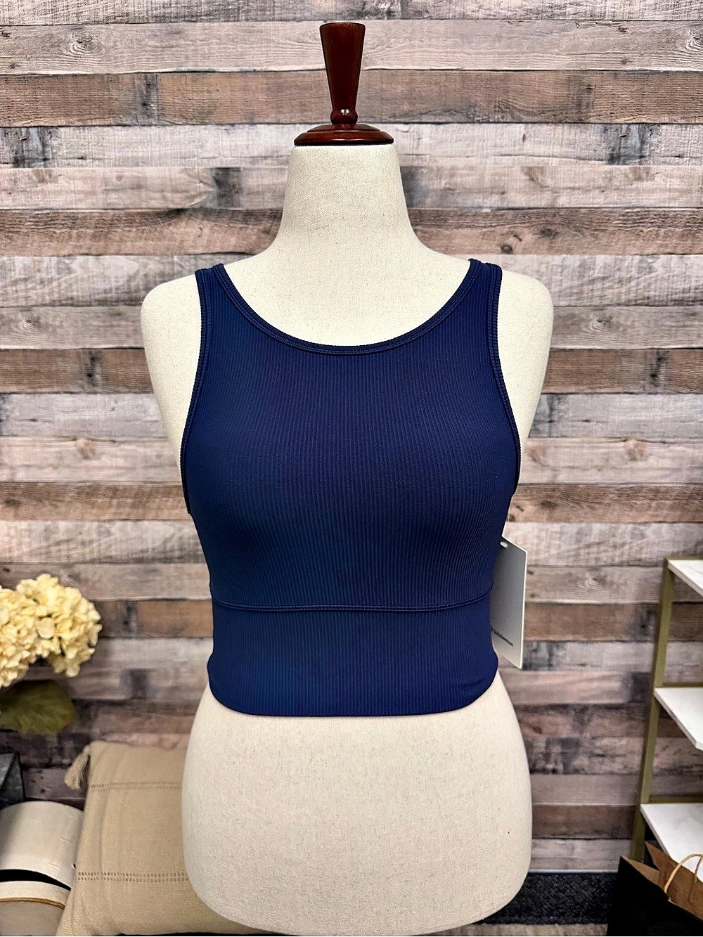 lululemon NWT blue power pivot tank 8